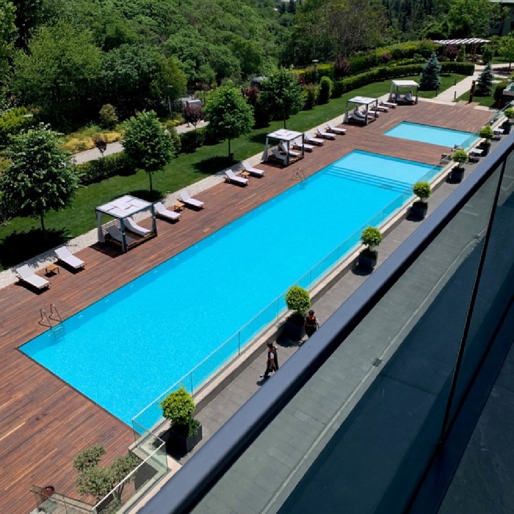 Yoo Istanbul, 4 Bedroom 2.5 Bath Home Office/Guest House Apartment (236m²)